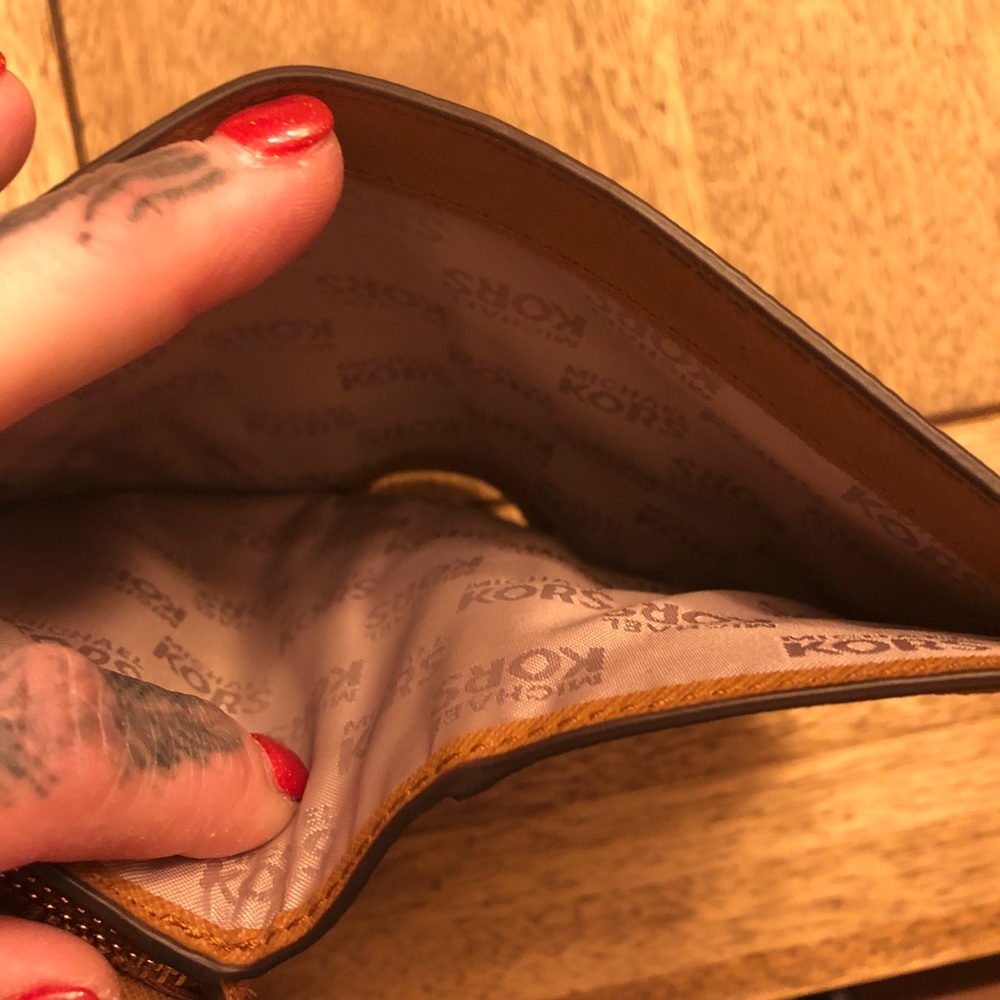 Michael Kors Cardholder Wallet - Picture 6 of 7